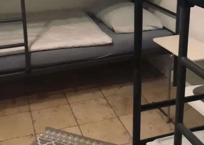 Stayinhostel *
